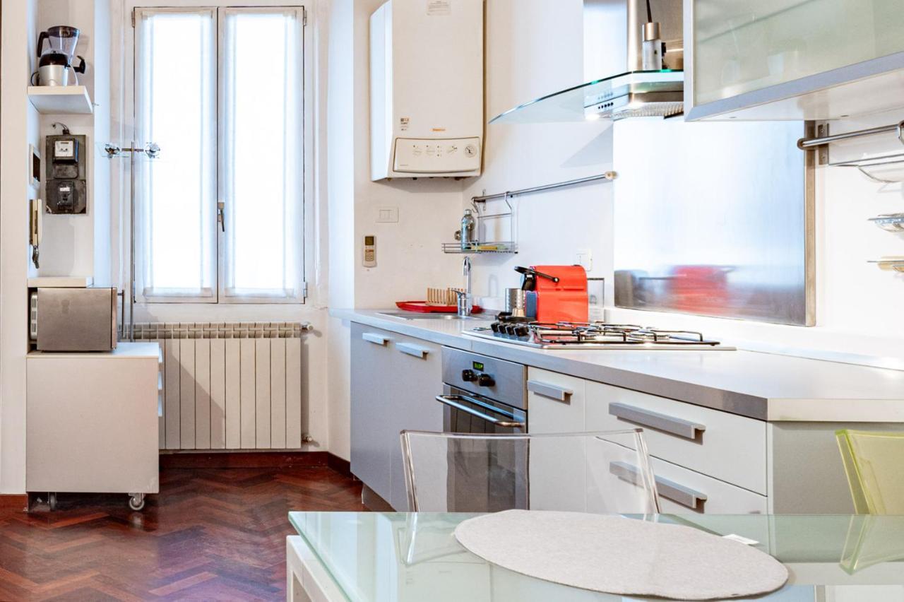Ticinese Livings Comfy Suite - Full City Center Milan Exterior photo